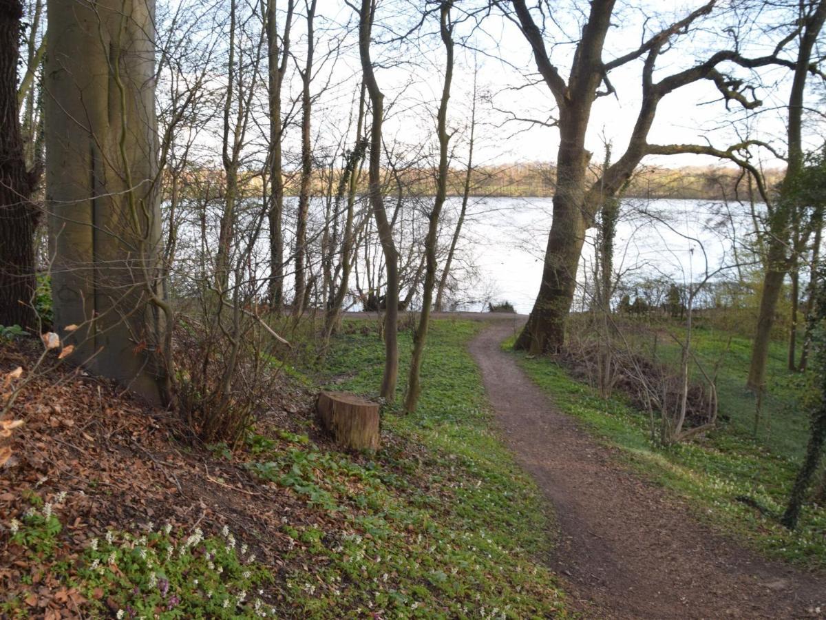 Flat In Eutin On The Kleiner Eutiner See Lake Exteriör bild