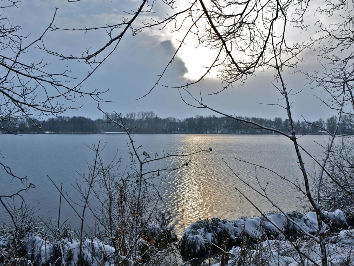 Flat In Eutin On The Kleiner Eutiner See Lake Exteriör bild