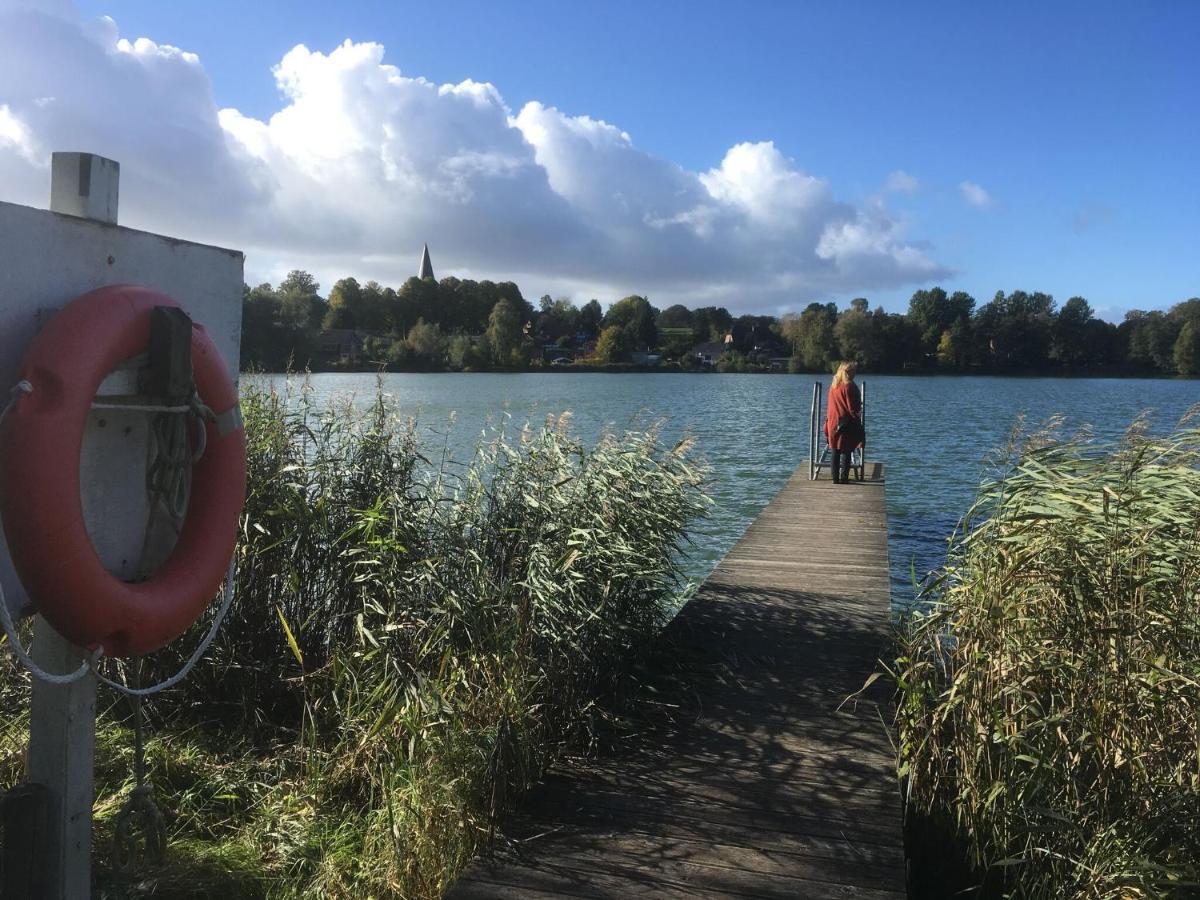 Flat In Eutin On The Kleiner Eutiner See Lake Exteriör bild